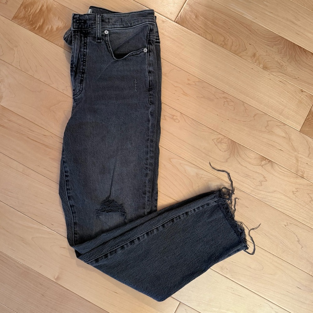 Madewell Black ripped Perfect Vintage Jean 28